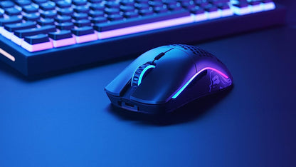 Glorious Model O Wireless Gaming Mouse - Superlight, 69g Honeycomb Design, RGB, Ambidextrous, Lag Free 2.4GHz Wireless, Up to 71 Hours Battery - Matte Black Mice Gamers Point 38.000 