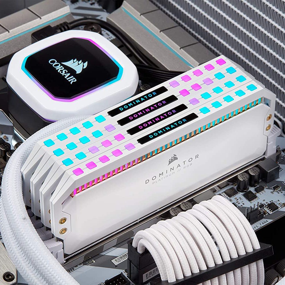 Corsair Dominator Platinum RGB DDR4 16GB (2×8GB) 3200MHz High-Performance Memory