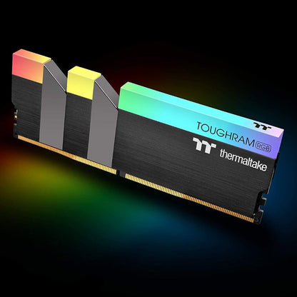 Thermaltake TOUGHRAM RGB DDR4 3200MHz 16GB (8GBx2) RAM Gamers Point 38.000 